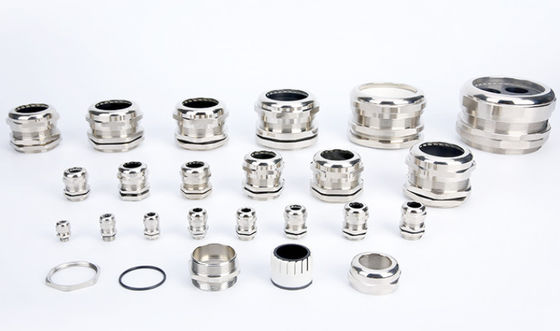 M10X1.5 ((3-6.5) ニッケル付の銅ケーブルグリッド IP68 防水接続器